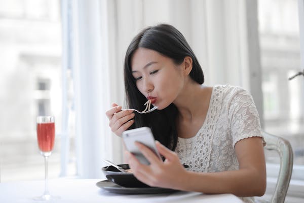 太冲穴准确位置图：作用与功效