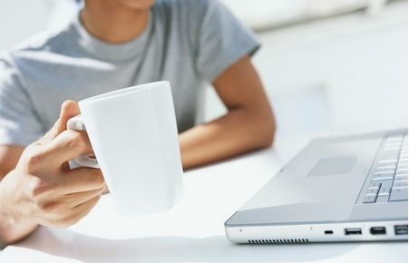 初夏养生多喝水 这样喝更健康  第1张