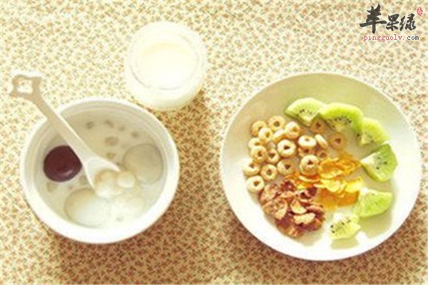 老年人如何饮食 均衡营养很重要