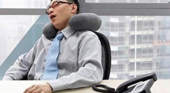 上班族怎么午睡健康_上班族需要午休多久  第2张