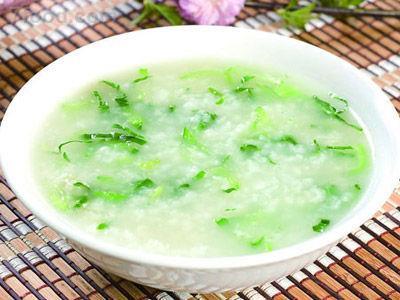 缓解老年斑的一些食疗方