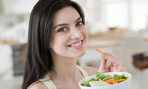 黄褐斑的饮食禁忌 女性这些不能吃  第1张