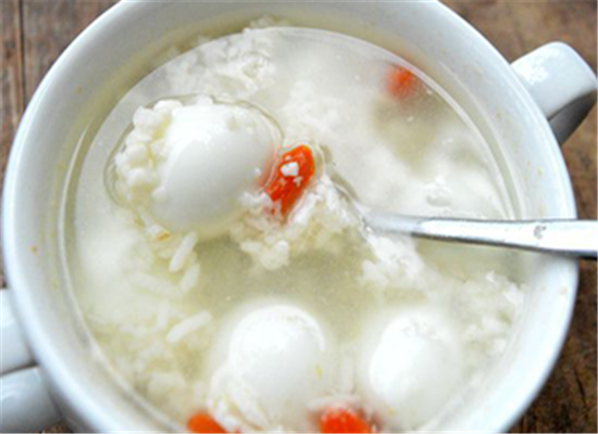 经期丰胸吃什么_食疗方法