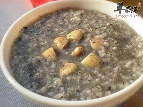 这些食物可以预防产后便秘问题