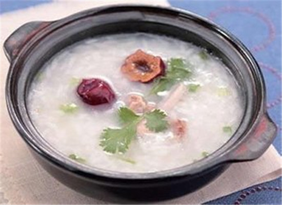 夏季女性贫血 告别黄脸婆补血食谱  第2张