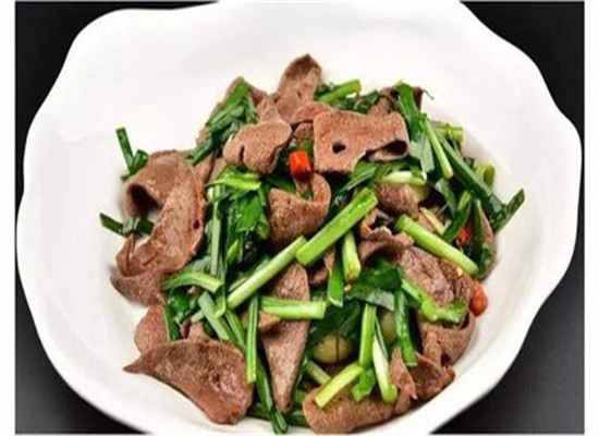 夏季男性贫血吃什么 推荐补血食谱  第3张