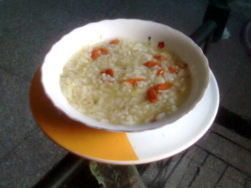 介绍一些女性改善肌肤的食疗方  第4张