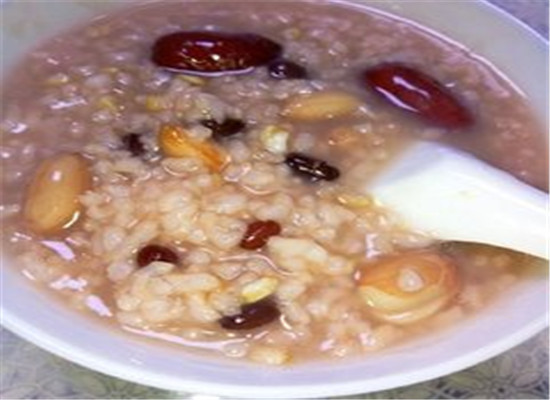 老年人补血吃什么 推荐两道食谱  第2张