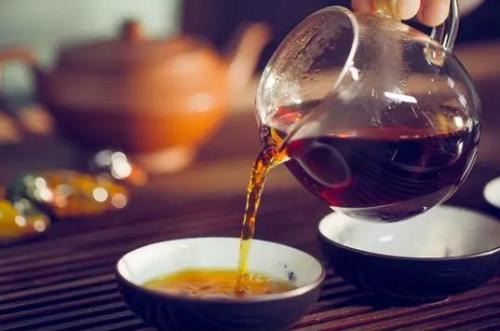 秋季哪些时间不能喝茶  第1张
