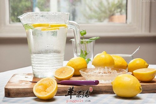 夏季炎热适合喝果汁 这样喝果汁更健康
