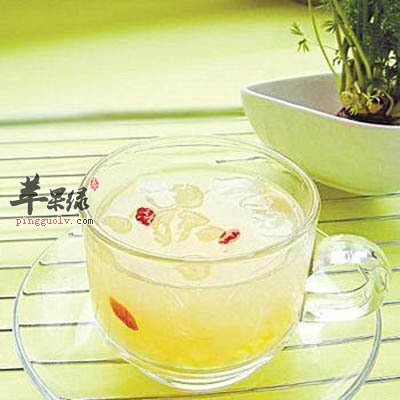 秋季咳嗽吃什么比较好 胡萝卜和大白菜效果好  第1张