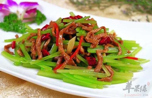 芹菜怎么吃减肥 推荐几种吃法  第4张