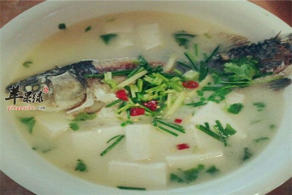 寒露节气要喝汤 推荐鲫鱼豆腐汤  第4张