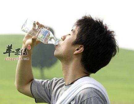 尿血了要如何调理 男性小心这些细节