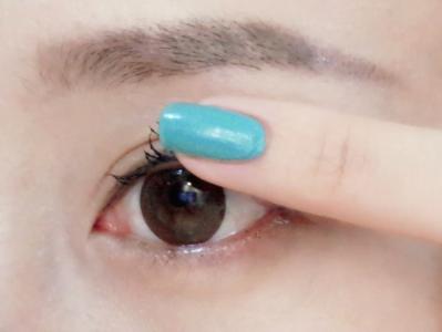 教你方法帮助女性护理好睫毛  第4张