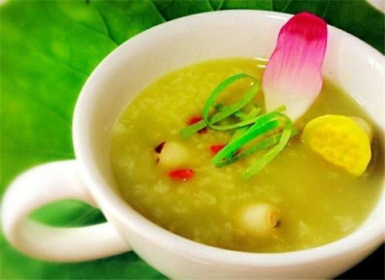 小孩夏天发烧吃什么 食疗方能改善