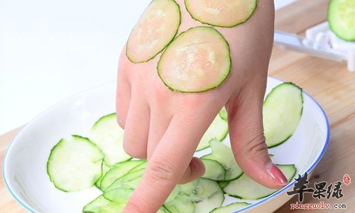 夏季幼儿小心痱子 这些食物能清热