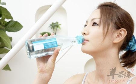 春季如何给肾脏排毒 多喝水很关键  第3张