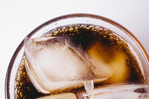 青少年喝碳酸饮料的危害有哪些