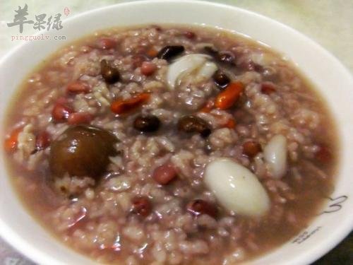 雨水如何进行饮食和睡眠的调养  第2张