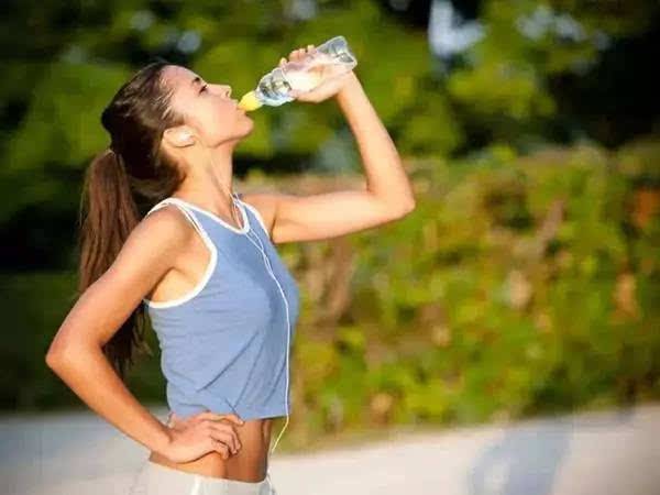 秋季要积极运动 增强刺激避免犯困