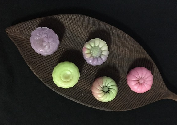 小孩吃月饼的注意事项_宝宝一次可以吃多少月饼_宝宝吃月饼卡住怎么办_如何挑选  第2张