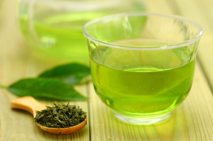 秋季干燥要补水 推荐喝绿茶养生  第4张