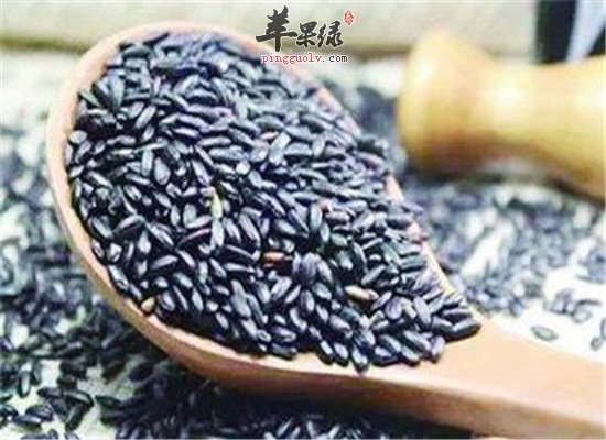青少年脱发 不妨试试这些食物补给