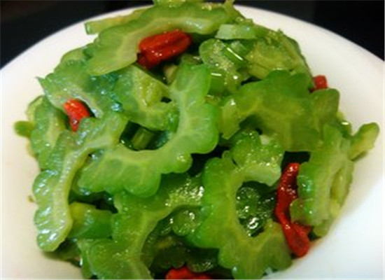 孕妇吃苦瓜的注意事项和好处  第2张