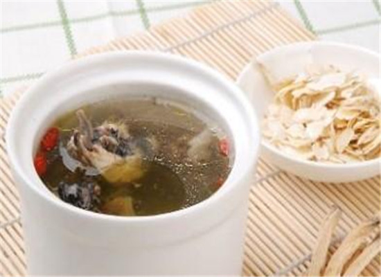 秋季吃什么丰胸_经期食谱