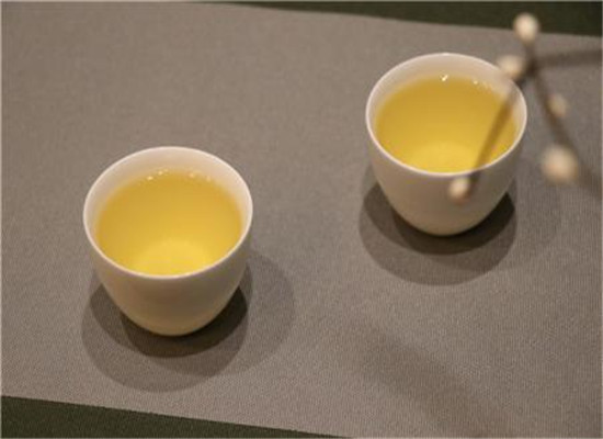 秋季如何滋阴润肺 推荐男性去火养生茶  第1张