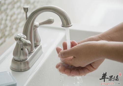 冬季干燥易伤手 注意方法保护手部  第4张