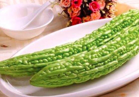 夏天怎么做苦瓜  第1张