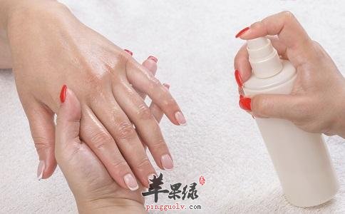 冬季干燥易伤手 注意方法保护手部  第3张