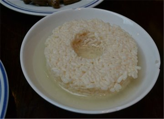 平胸吃什么食物可以丰胸  第1张